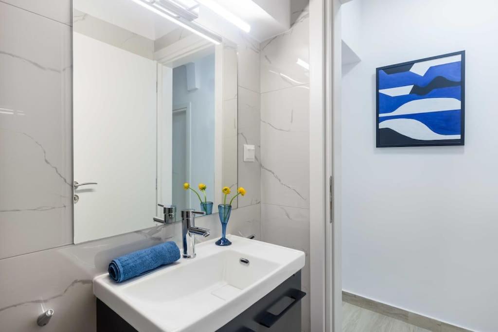 A Newly Fully Renovated Studio Athena Bagian luar foto
